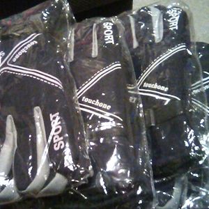 I have insulated men gloves